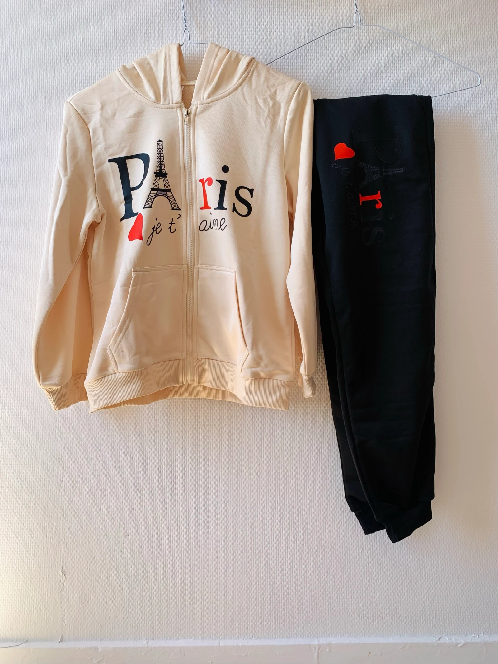 Ensemble survêtement enfant Paris – 2 pièces